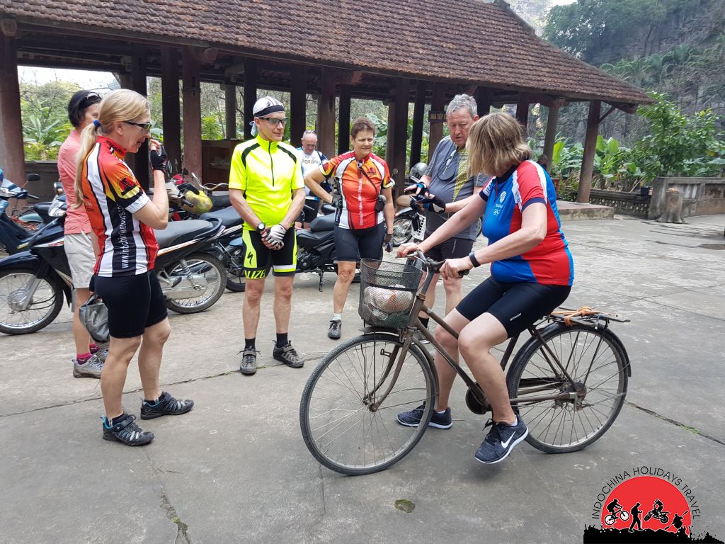4 Days Vang Vieng Cycle to Vientiane